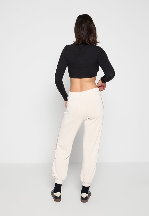 EA7 Emporio Armani