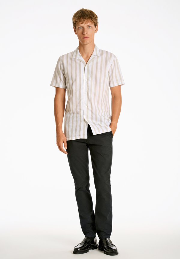 Lindbergh STRIPED RESORT