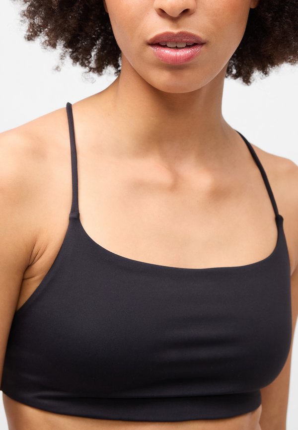Gina Tricot YOGA