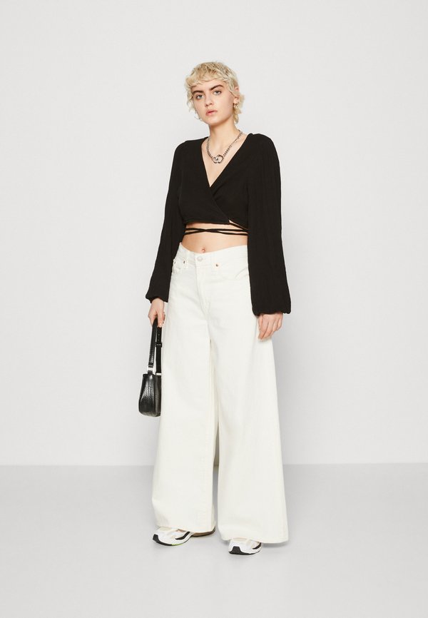 Pieces PCSTINA WRAP CROP