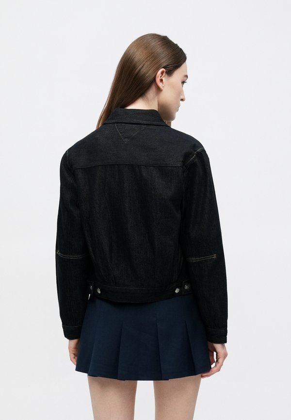 Tommy Hilfiger FLAG EMBROIDERY PLEATED DENIM JACKET
