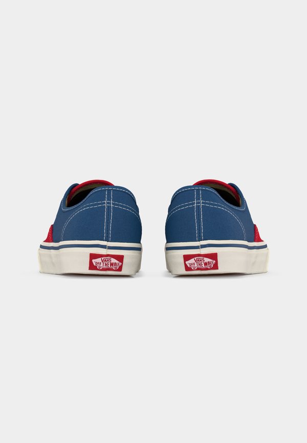 Vans AUTHENTIC