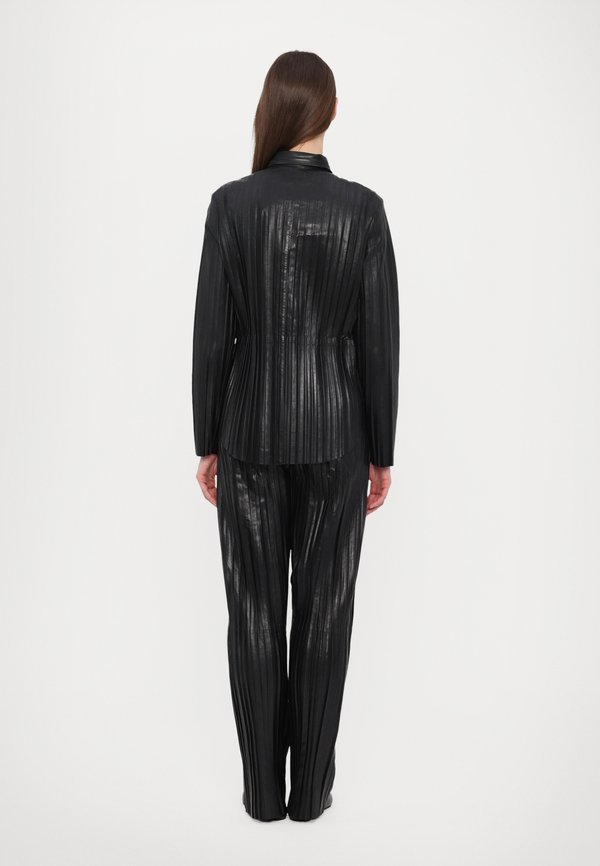 Helmut Lang PLEATED