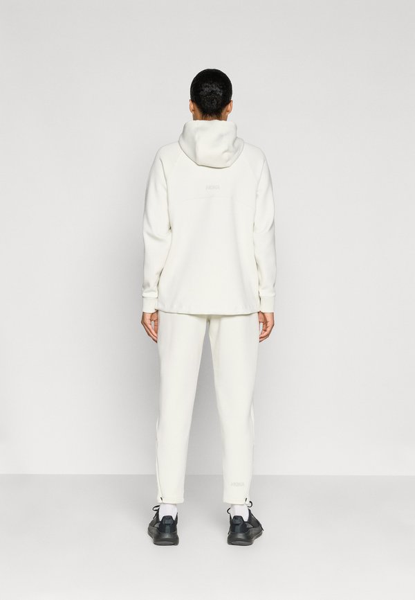 HOKA ESSENTIAL RECOVERY PANT