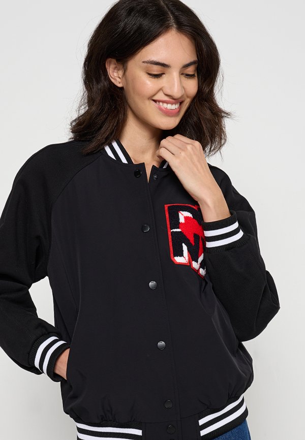 DKNY