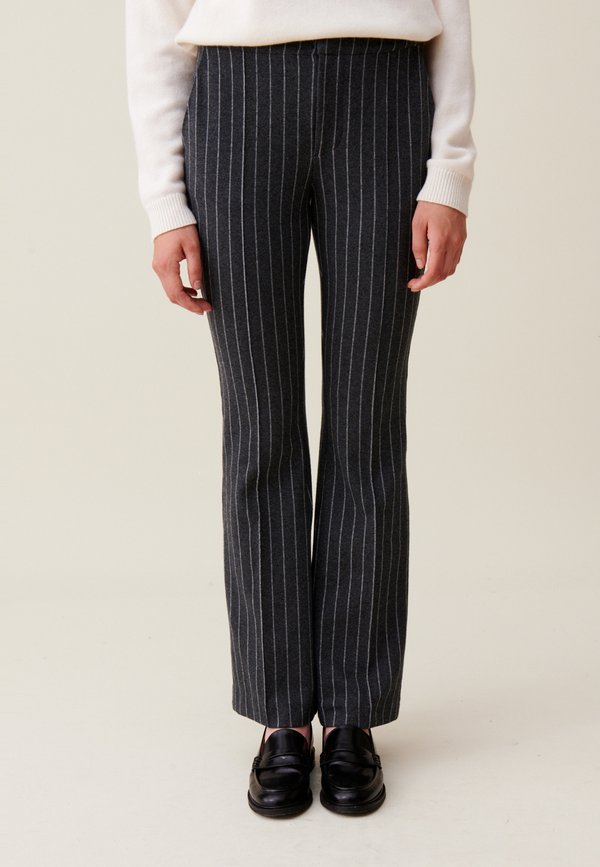 Claudie Pierlot PINA