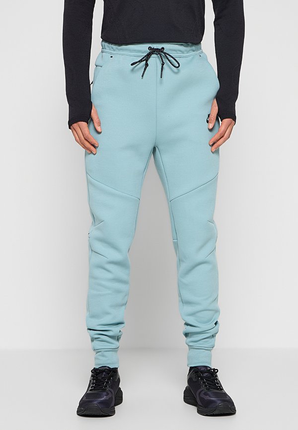 Nike Sportswear