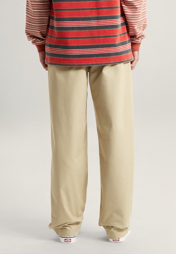 Vans AUTHENTIC STRAIGHT