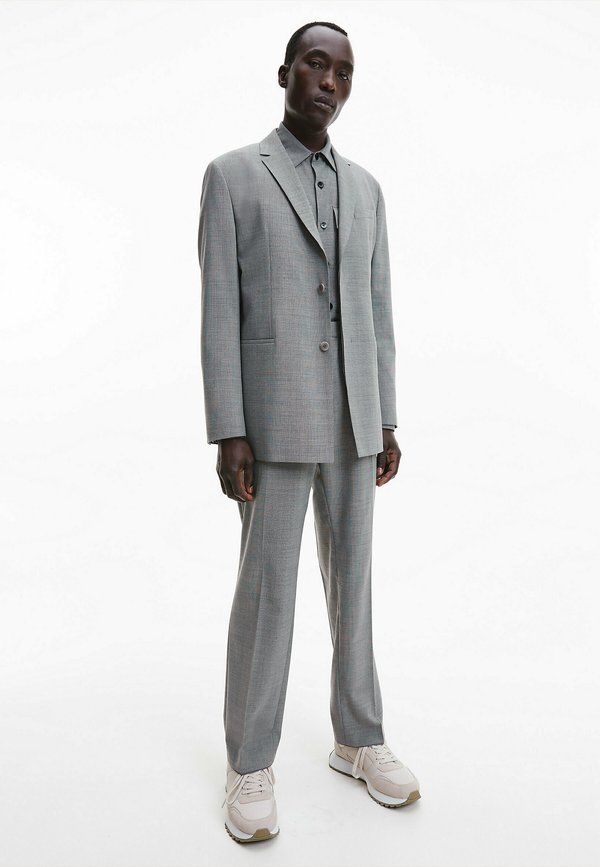 Calvin Klein  TWO TONE