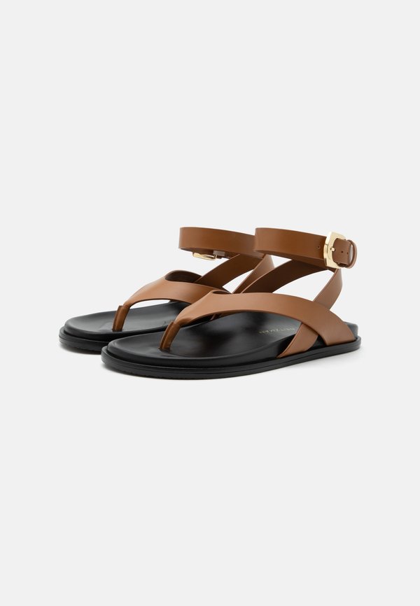 Stuart Weitzman MARYKATE