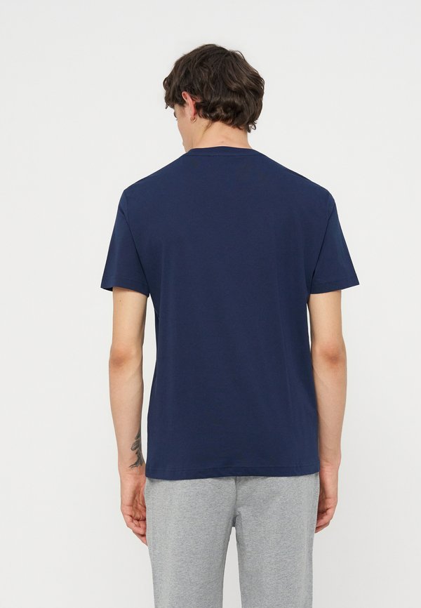 EA7 Emporio Armani