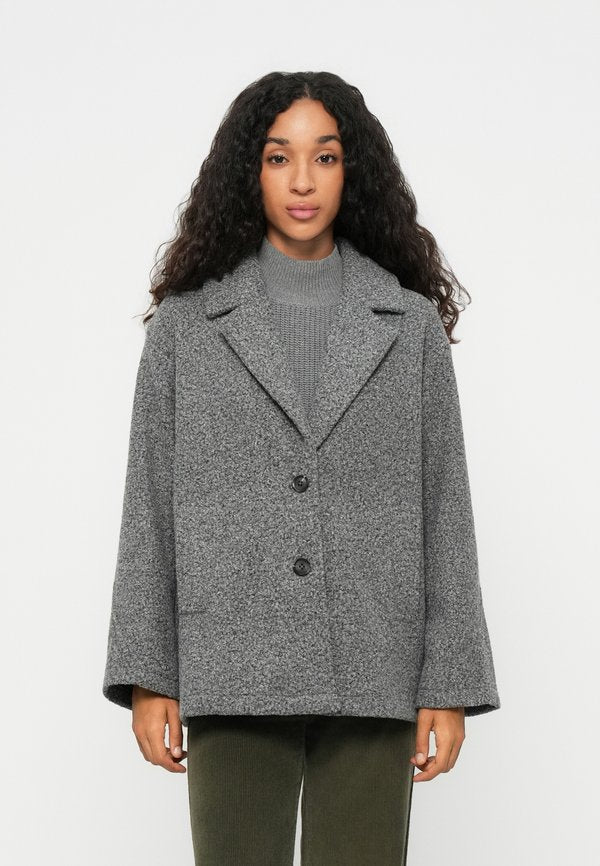 VILA VIJADAS Buttoned