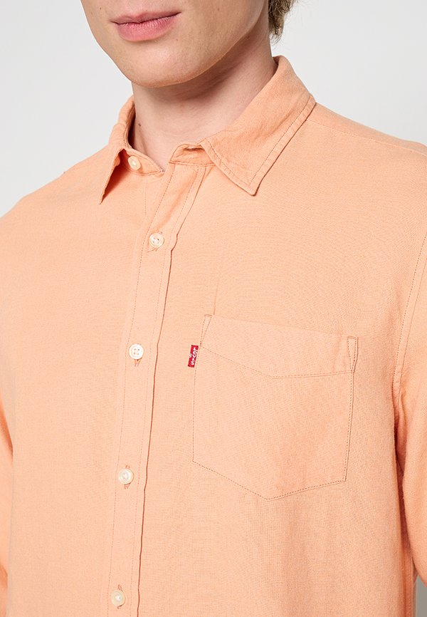 Levi's®