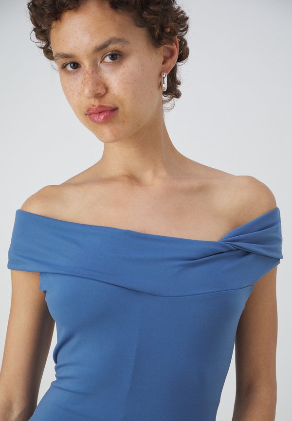 WAL G. WEDDING JUNE BACKLESS