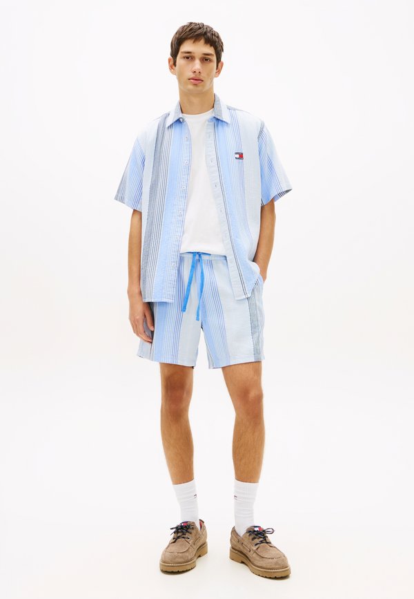 Tommy Jeans DOBBY STRIPE RELAXED SHORTS