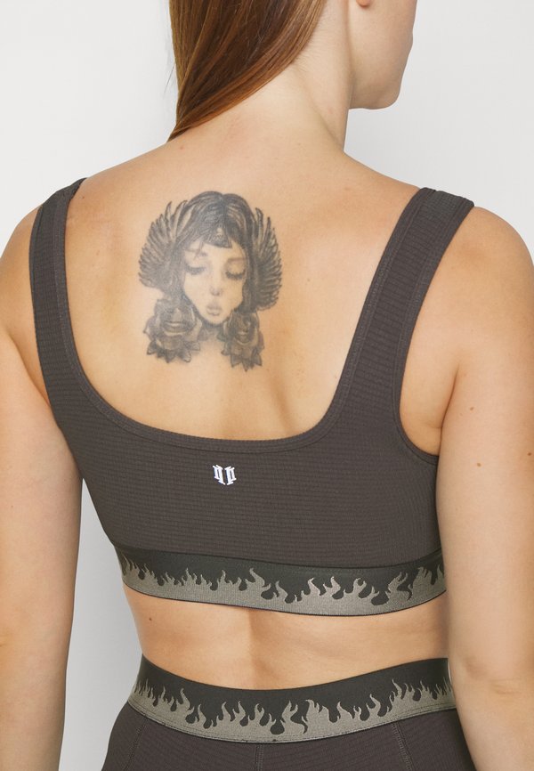 EleVen by Venus Williams VARSITY BRA