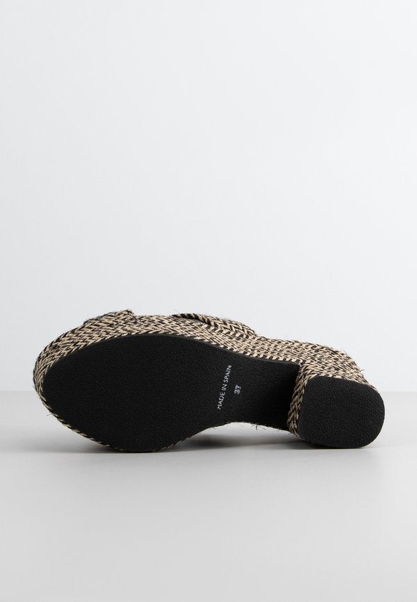 Jeffrey Campbell ISIDORE