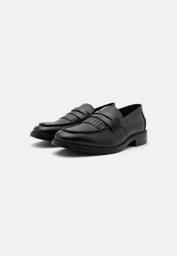 Pier One by Zalando