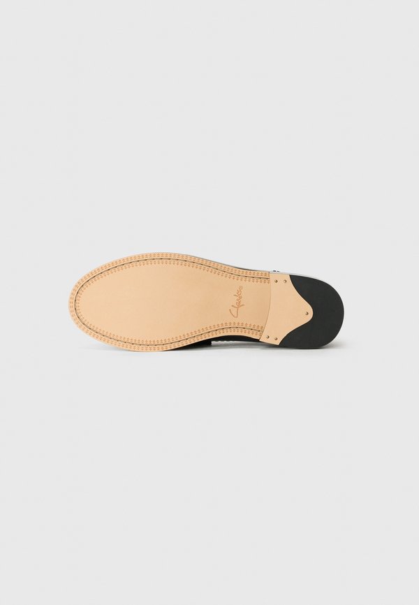 Clarks STRAVEN EDGE