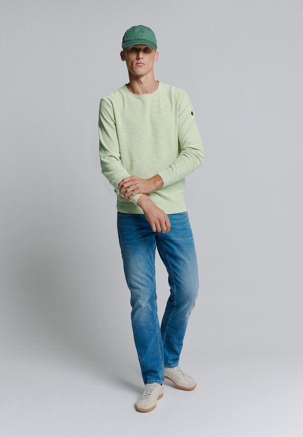 NO EXCESS CREWNECK