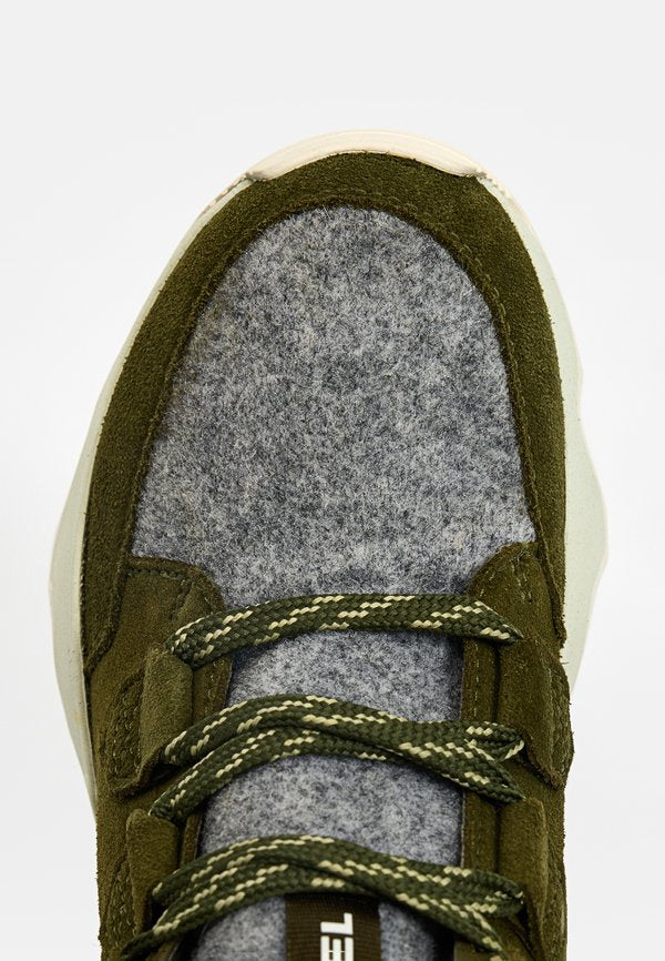 Sorel KINETIC IMPACT CARIBOU PLUS