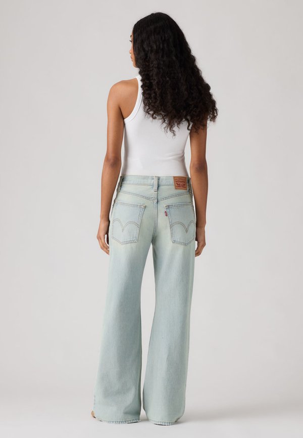 Levi's® MIDDY LOOSE BOOT