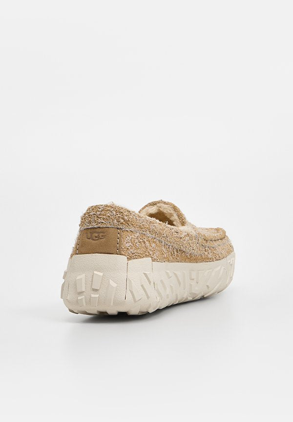 UGG ASCOT WRAP