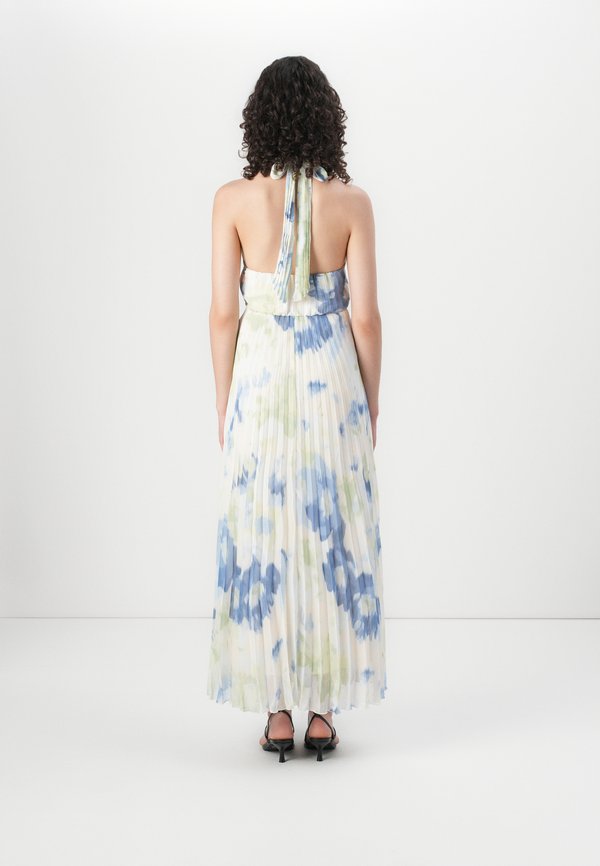 Abercrombie & Fitch  PLUNGE HALTER GISELLE