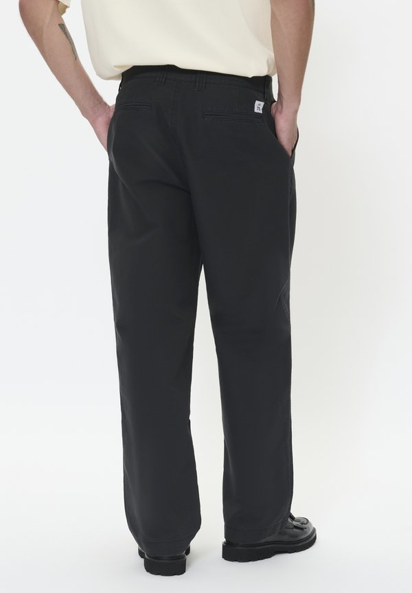Matinique MACHINO PLEAT 73