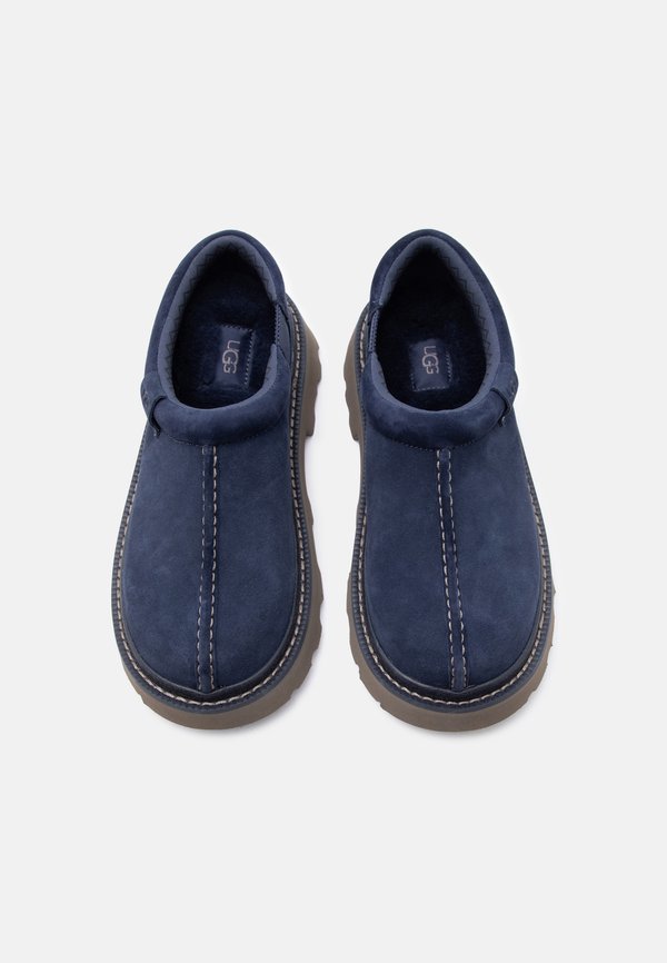 UGG TASMAN