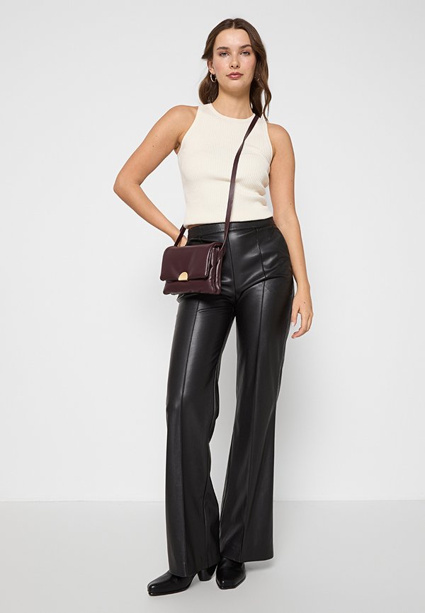 TWINSET