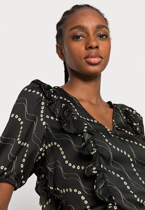 Pieces PCHAISLEY V NECK TOP