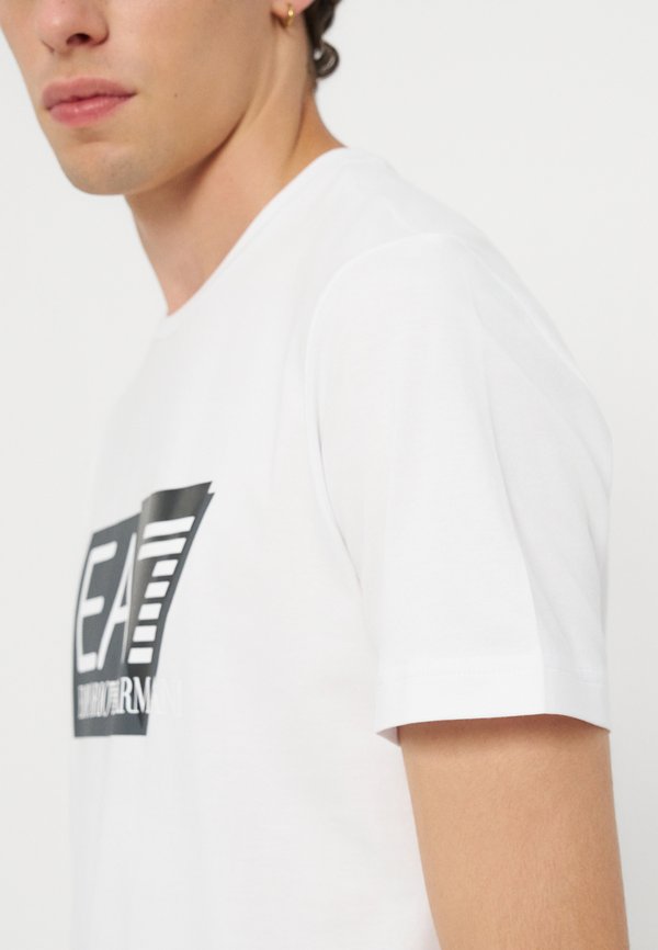 EA7 Emporio Armani