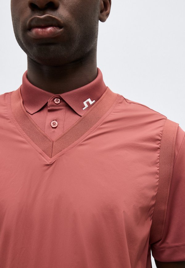 J.LINDEBERG Sports HYBRID VEST