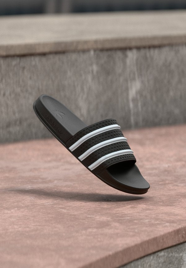 adidas Originals ADILETTE OG UNISEX - Mules - core black/footwear white