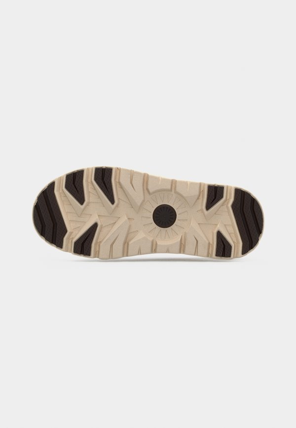 UGG ALL WEATHER HYBRID