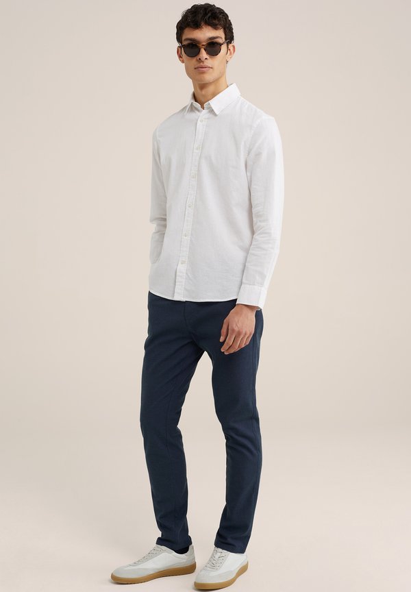 WE Fashion THE LINEN