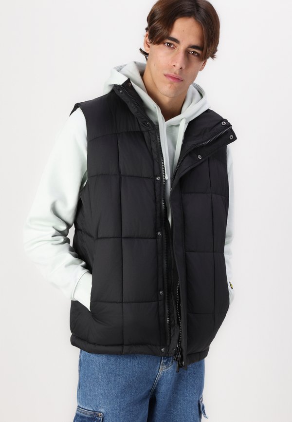 Lyle & Scott QUILTED PANNELLED GILET