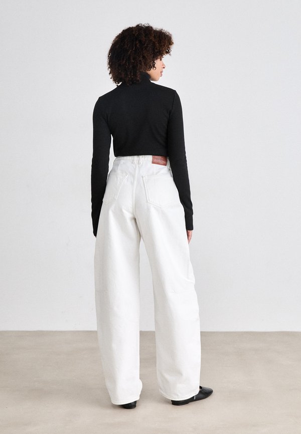 Calvin Klein Jeans THE EXTREME BARREL