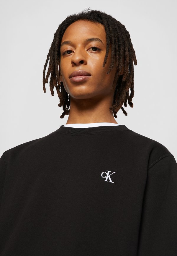 Calvin Klein Jeans ESSENTIAL