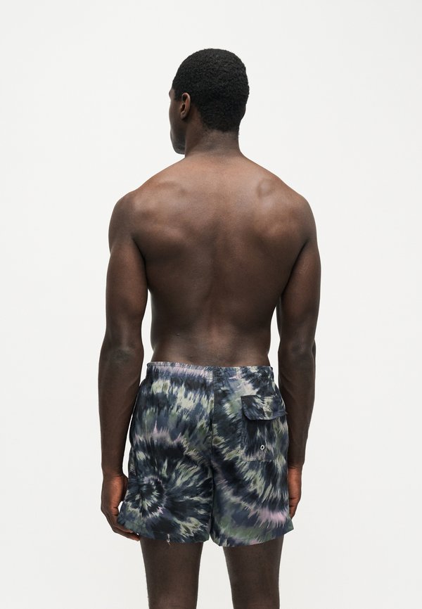 Bather FIG SWIRL PATTERNED