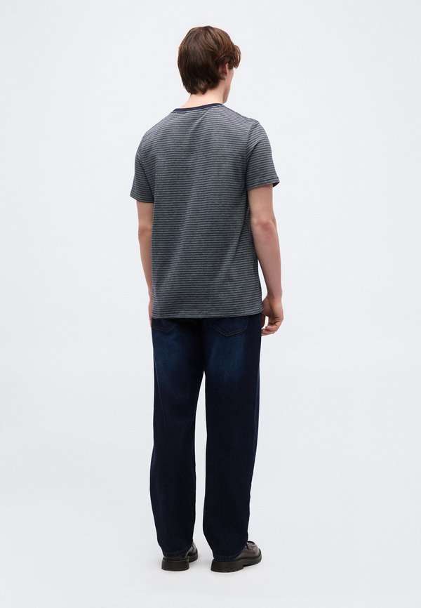 Lindbergh STRIPED O NECK TEE