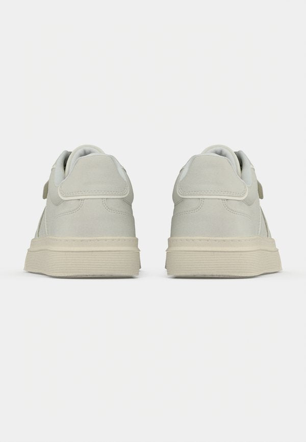 ALDO CCOURTLINE