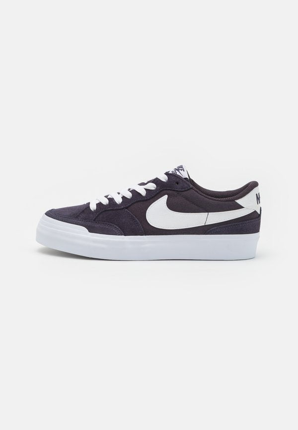Nike SB POGO