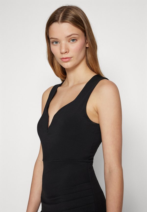 WAL G. DELILAH V-NECK MAXI