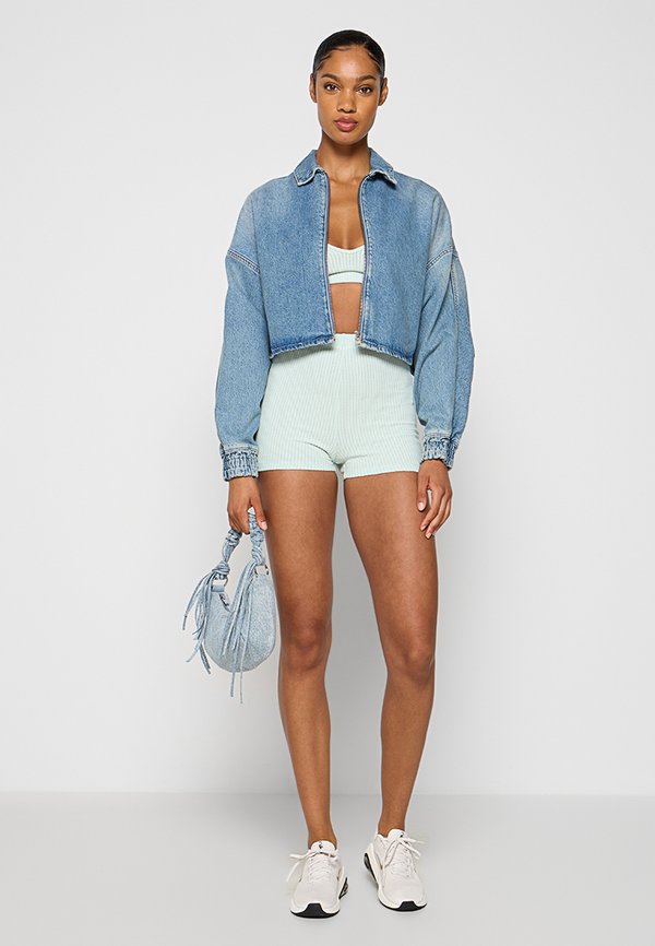 Calvin Klein Jeans