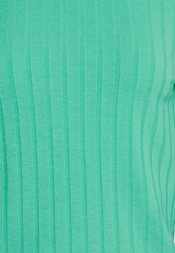 Vero Moda Petite VMINNAAGGI CROPPED