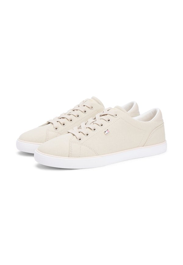 Tommy Hilfiger LOW PROFILE CANVAS LACE-UP TRAINERS