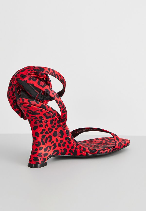 Jeffrey Campbell WILDFLOWER