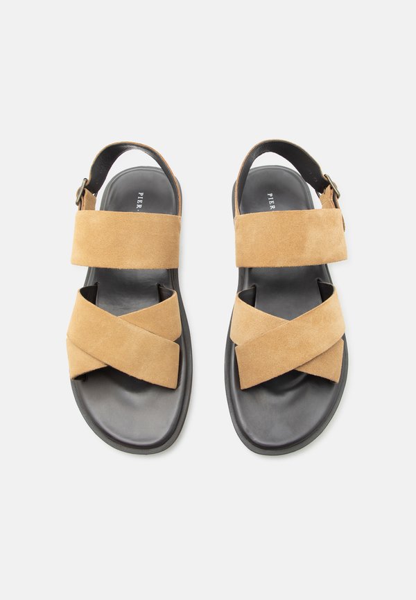 Pier One by Zalando LEATHER